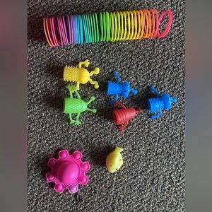 Fidgets and slinky